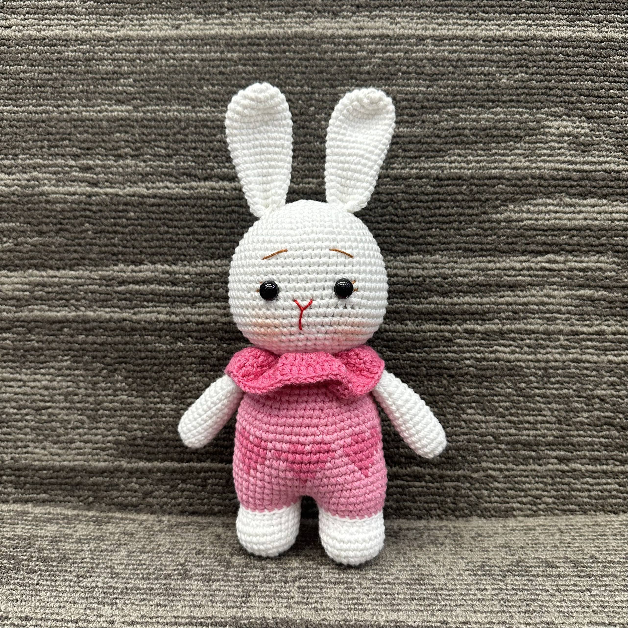 Conejito con vestido rosa