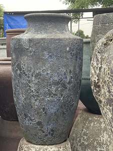 Cerámica de arcilla negra extra grande hecha a mano en Vietnam a prueba de heladas para el hogar y el jardín, diseño personalizable por proveedor de jardineras - Product Image 4
