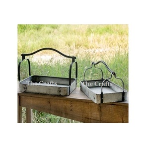 Plateau en bois de conception merveilleuse avec poignée en fer Plateau de service de nourriture de qualité supérieure de forme rectangulaire à bon prix - Product Image 4