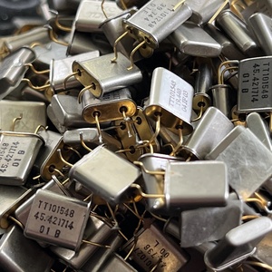 70 gramos de oro y plata de desecho para recuperación de metales preciosos, osciladores de cristal mixtos - Product Image 1