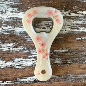 Abridor de botellas de resina elegante con acabado elegante, ideal para utensilios de cocina funcionales y accesorios de comedor decorativos - Product Image 1