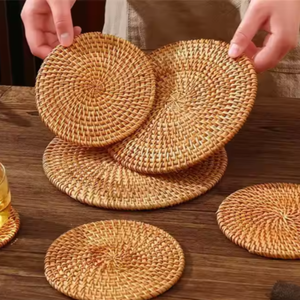 Posavasos y Alfombrillas para Bebidas de Mimbre Hechos a Mano, Estilo Flor, Origen Vietnam, Ecológicos, para Decoración Navideña y Regalos - Product Image 6