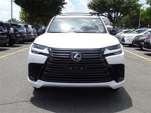 LEXUS LX 600 2023 - Product Image 4