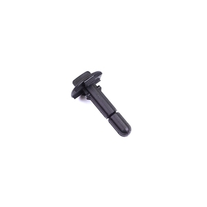 Clip de Montaje Localizador de Pasador de Fijación del Pilar del Radiador BSP977 397889173R Piezas de Repuesto para OEM: 397889173R Hecho en Turquía - Product Image 1