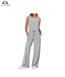 Top Venta de sudaderas y corto de dos piezas Conjunto para las mujeres 100% algodón serigrafía Logo Sport Wear chándal para las mujeres - Product Image 1