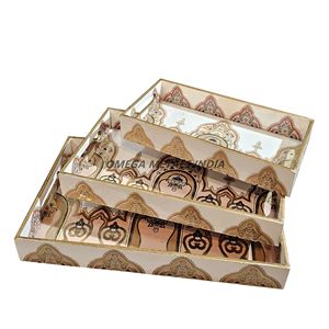 Ensemble de plateau de service en bois de haute qualité avec un design complexe d'accents d'or élégants pour les repas de luxe et les cadeaux de fête - Product Image 1