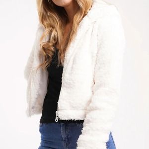 Nouveaux arrivages de sweats à capuche tricotés à la mode en polaire Sherpa blanche pour femmes avec impression de logo personnalisé pour femmes - Product Image 2