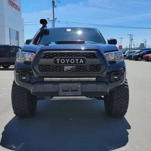 2023 para Toyota Tacoma Limited Double Cab 4WD SUV Pickup transmisión automática R19 FWD Motor de sonido de cuero oscuro bajo kilometraje - Product Image 2