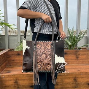 กระเป๋าสะพายไหล่หนังวัวแท้กระเป๋าถือลายดอกไม้, กระเป๋าโท้ทหนังวัวแท้ - Product Image 1