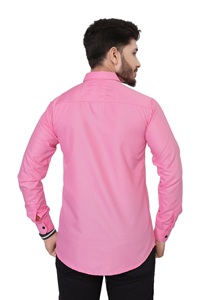 Chemise rose en polyester pour hommes Chemise formelle pour hommes de haute qualité disponible à l'exportation au prix de gros - Product Image 2