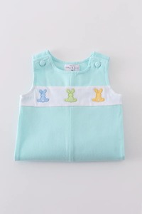 Robe de bébé lavable de haute qualité vert menthe lapin broderie Jonjon barboteuse Premium coton une pièce tenue US Made - Product Image 3