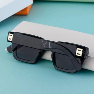 Prêt Stock élégant épais forme carrée cadre UV Protection solaire lentille <span class=keywords><strong>lunettes</strong></span> de soleil montures de <span class=keywords><strong>lunettes</strong></span> lunette de soleil <span class=keywords><strong>tendance</strong></span> 2024 - Product Image 2