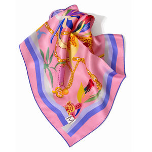 Petit foulard en soie satinée 100% avec bords roulés à la main, foulard de luxe en soie 50x50cm, MonaScarfs pour femmes - Product Image 2