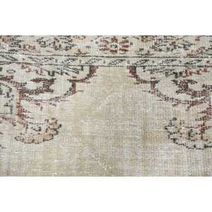 Alfombra Turca Vintage de 1,8x6,1 pies, Alfombra de Pasillo, Alfombra de Lana Blanca - Product Image 5