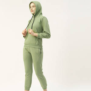 Ensembles de survêtement pour femmes avec logo personnalisé vêtements de sport 2 pièces ensemble de survêtements à capuche avec fermeture à glissière pantalons de survêtement - Product Image 2
