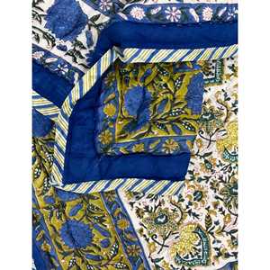 Colcha Kantha Tradicional de Algodón Estampada a Mano con Diseño Floral de Patchwork Hecho a Mano para el Hogar, Verano e Invierno - Product Image 1