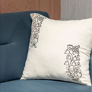 Housse de coussin bohème 100% coton biologique brut imprimée à la main, motif floral ethnique, carrée 45x45cm pour la maison - Product Image 1