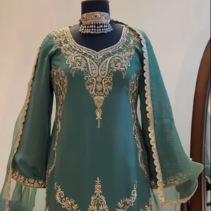 2025 @ Elegante indio/Kurta largo paquistaní, pantalón y vestido Dupatta con Dabka adornado, perlas, trabajo de piedra para fiesta/boda - Product Image 1