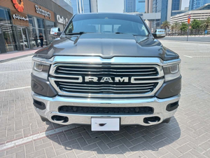 Dodge Ram 1500 Laramie 2022 GCC, Vehículo Usado, Tracción en las Cuatro Ruedas, Asientos de Cuero, Neumáticos R16, Control de Crucero Adaptativo, Volante a la Izquierda - Product Image 6