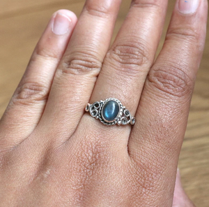 Bague minimaliste en argent sterling 925 Labradite noire en pierre de lune faite à la main meilleur vendeur cadeau de fête symbole chrétien pour - Product Image 6