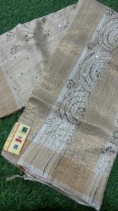 Saree en soie Pure Desi Tussar avec Mukesh Work & Blouse Style traditionnel pour mariages et fêtes vêtements indiens et pakistanais - Product Image 3