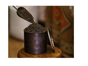 Nouvelle vente : boîte à provisions en verre martelé avec cadre en laiton doré, couvercle pour objet décoratif, pour fête et mariage - Product Image 5