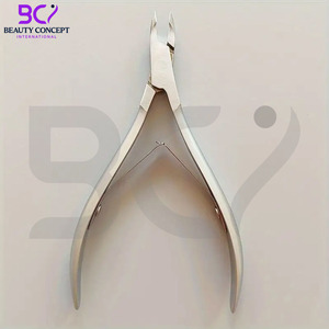 Coupe-cuticules professionnel en acier inoxydable antidérapant, durable, parfait pour les soins des mains, des pieds et des ongles, éliminateur de peaux mortes de précision - Product Image 4