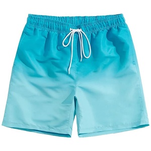 Shorts pour hommes au design décontracté et adaptatif, conçus pour un usage confortable, avec une forme moderne et un attrait visuel équilibré - Product Image 5
