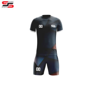 Kit de Football en Polyester à Séchage Rapide de Haute Qualité Uniforme de Football Respirant Nom Personnalisé Logo Jeunes Tailles Adultes Disponibles Vert - Product Image 3