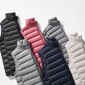 Chaleco de lona con logotipo personalizado para hombre, chaqueta acolchada con cuello levantado, chaleco acolchado con logotipo frontal, prendas de vestir más cálidas - Product Image 2