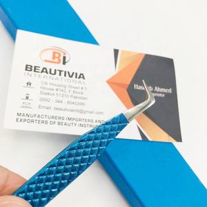 Pinzas de pestañas de 90 grados de brillo azul, herramienta de belleza de acero inoxidable sostenible puntiaguda para extensiones de pestañas de etiqueta privada - Product Image 2