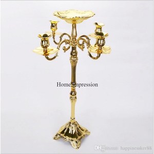 Candelabros chapados en oro de alta calidad con aspecto atractivo para decoraciones de boda y centros de mesa de la India - Product Image 1