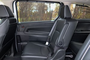 รถยนต์ฮอนด้า โอดิสซีย์ ทัวริ่ง ปี 2025 รุ่นยอดนิยม เกียร์อัตโนมัติ เบาะหนัง - Product Image 5