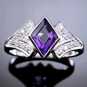 Anillo de plata de estornino 925 hecho a mano con piedra de amatista natural india, joyería fina para bodas y compromisos, lote al por mayor - Product Image 1