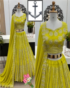 Nặng chinnon lụa sàn Dài O-cổ Đầm với Thêu nặng và latkan Dori giản dị mùa hè chắp vá và thiết kế rắn - Product Image 1