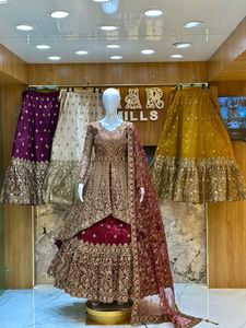 ชุดเลเฮนกาโชลีมุสลิมแบบ 2 ชิ้น ลายปั๊มนูน สำหรับผู้หญิง ปี 2025 สำหรับฤดูหนาว งานอีด งานปาร์ตี้ สไตล์วินเทจ ไซส์พลัส แห้งเร็ว ยี่ห้อ KUNJ CREATION มีสินค้าพร้อมส่ง - Product Image 5