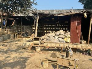 Tazas y Platillos de Té Indios Tradicionales Kulhad de Arcilla Natural con Logotipo Personalizado, Desechables, que Realzan el Aroma y el Sabor del Té, Lassi y Postres para Fiestas - Product Image 4