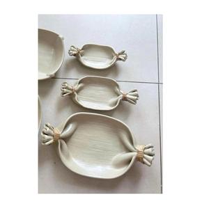 Plateau de service de nourriture de casse-croûte de thé de poids léger en bois de rectangle de couleur de noir et brun pour l'usage multiple dans l'hôtel et les restaurants - Product Image 5