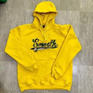 Sweat à capuche surdimensionné pour homme personnalisé Speedy Industry, 100% coton, 500 GSM, haute qualité, respirant, broderie chenille, service OEM - Product Image 3