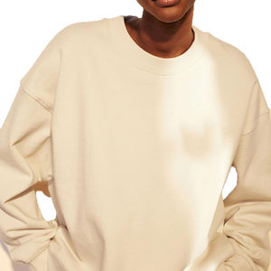 Ensemble sweat-shirt et short à épaules tombantes deux pièces pour femmes tenue de salon décontractée avec tissu doux et coupe décontractée - Product Image 3