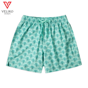Veliko Sports Short de surf à séchage rapide pour hommes Short de surf classique en toile anti-rides Spandex taille moyenne léger écologique - Product Image 1