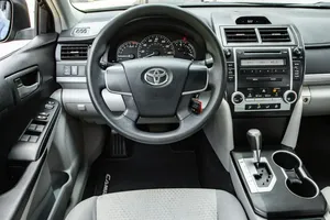 2014 Toyota Camry SE - Product Image 6