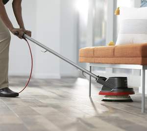 Máquina limpiadora orbital multiusos para pisos duros – Accionamiento orbital aleatorio, cable de 50 pies, camino de limpieza amplio, gris/rojo - Product Image 6