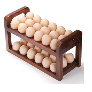 Nouveau design Plateau à oeufs fini naturel en bois durable Porte-oeufs en bois rustique pour oeufs utilisable dans le réfrigérateur de cuisine. - Product Image 1