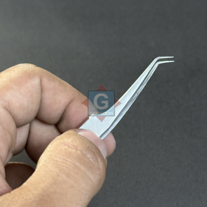 Pinzas para Pestañas de Acero Inoxidable de Alta Calidad con Punta Afilada para Extensión de Pestañas - Diseño Preciso y Duradero - Product Image 6