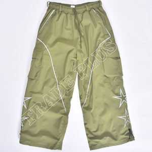 Pantalon de ski imperméable élégant vert olive avec doublure chaude en polaire et poches cargo multiples - Product Image 1