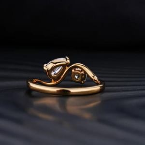 Bague de mariage 2 carats ronde et poire en forme de diamant de laboratoire Toi Et Moi Bague de fiançailles en or blanc 14K Couleur F VVS2 Clarity - Product Image 3