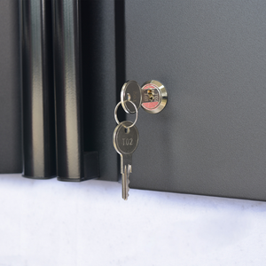 Armoire à outils murale 61x45cm personnalisable pour le stockage d'outils de coffre à outils de garage de mécanicien dans un entrepôt industriel fabriqué au Vietnam - Product Image 5