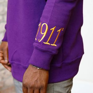 HBCU Que Éduqué Chenille Sweat Violet & Or Brodé Patch Coton Mélange Grec Fraternité Divine Neuf HBCU Vêtements - Product Image 5