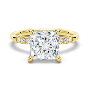 Bague de fiançailles en moissanite taille princesse et argent sterling avec halo caché, élégante et luxueuse - Product Image 2